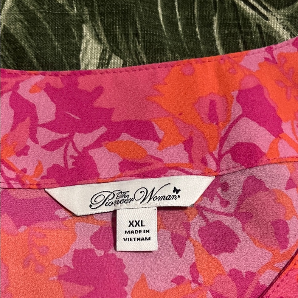 The Pioneer Woman Pink and Orange Floral Top
